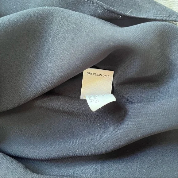 Banana Republic SILK Navy Blue Silk Blouse 4p - Picture 8 of 8